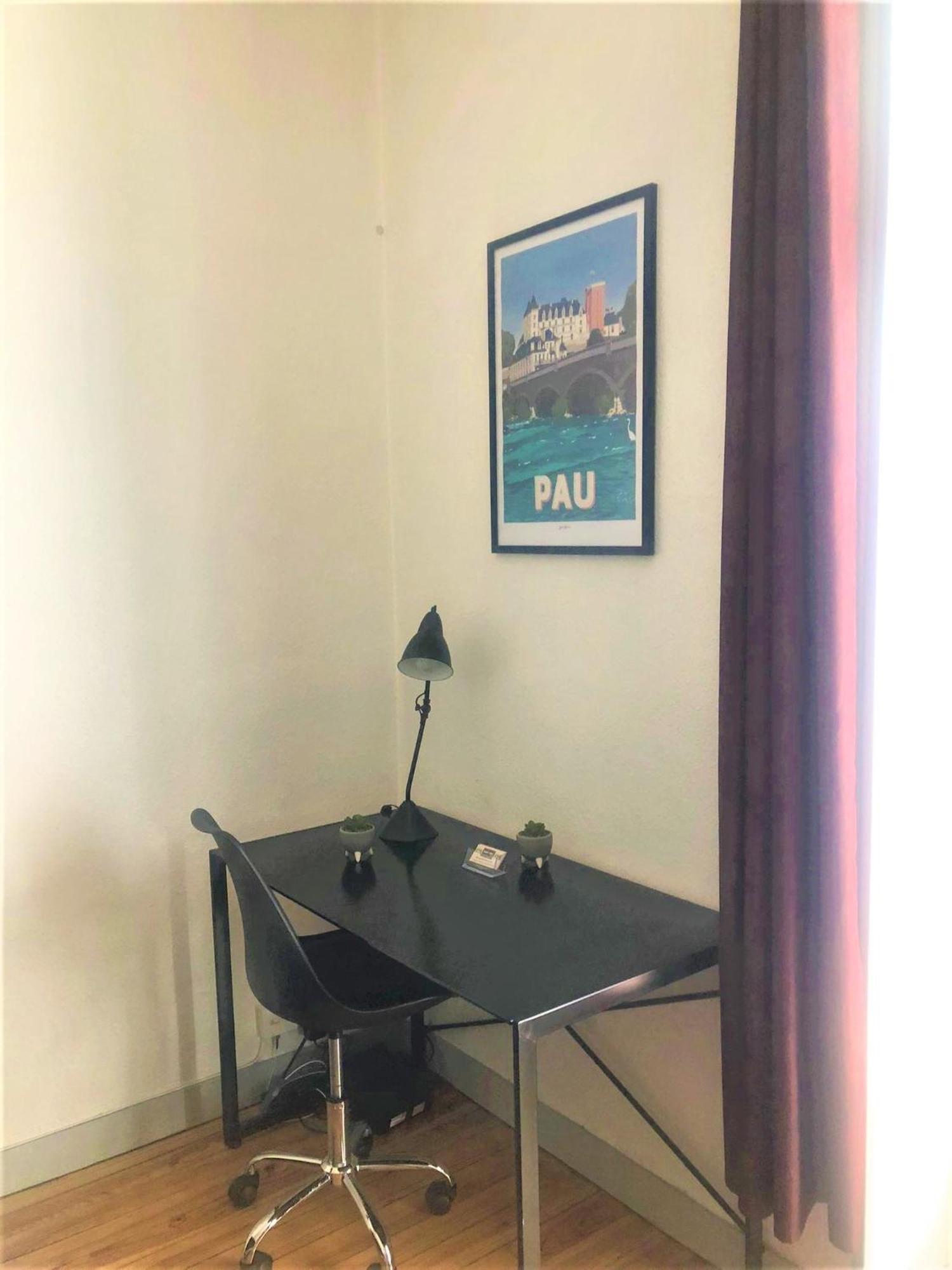 Ferienwohnung Le Gambetta T2 Cosy Hypercentre Wifi Fibre Avec Parking Pau Exterior foto