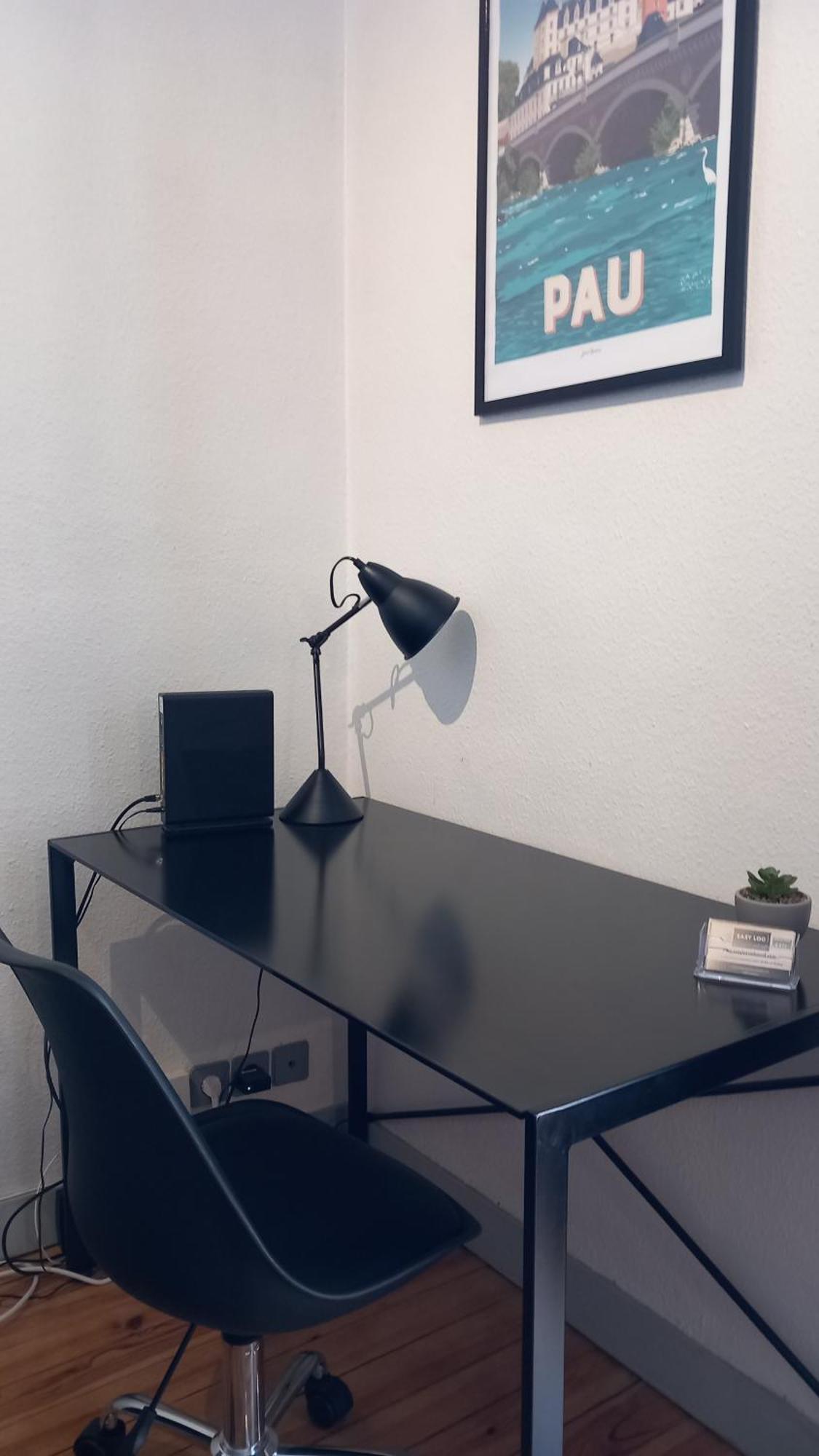 Ferienwohnung Le Gambetta T2 Cosy Hypercentre Wifi Fibre Avec Parking Pau Exterior foto